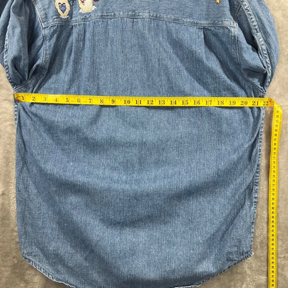 VTG Denim Shirt Women M Embroidered Christmas‎ Boho Grannycore Teacher Retro